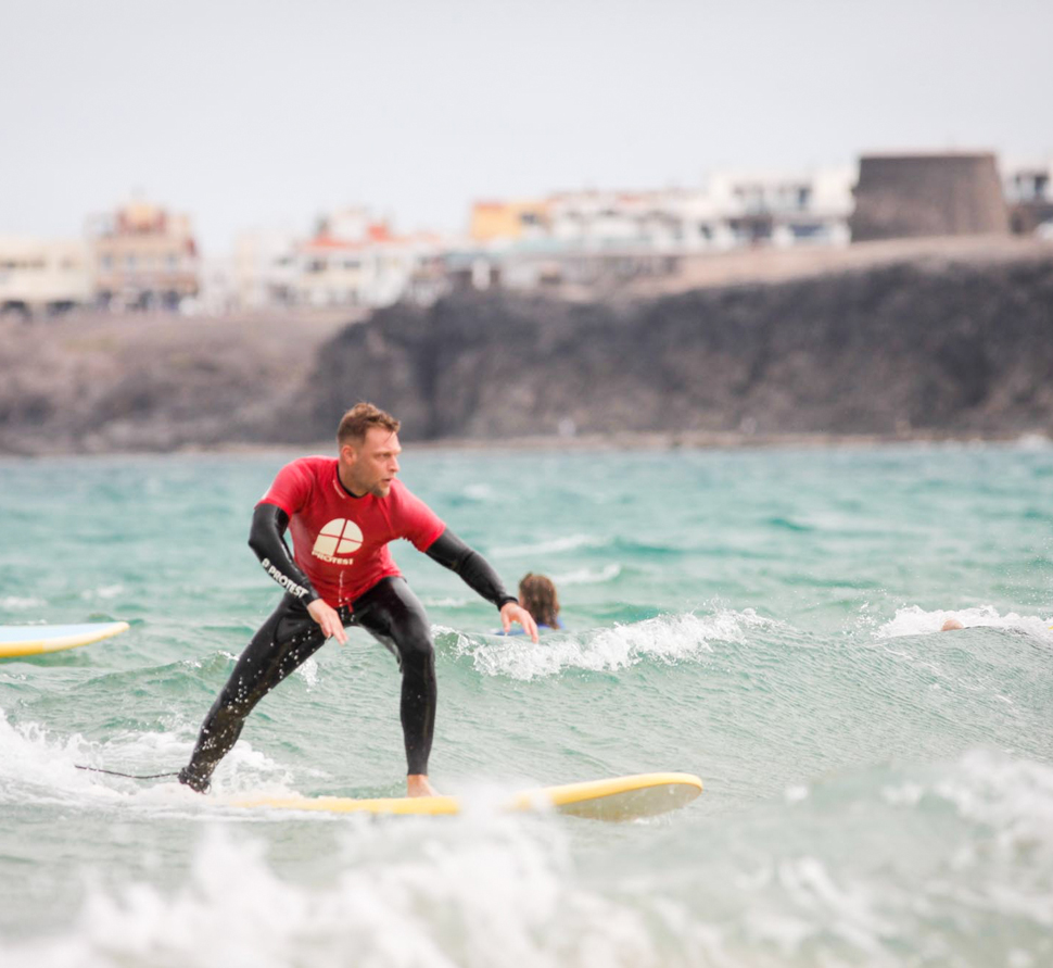Surfschool Private surf lessons in Fuerteventura | Protest Surfcenter Fuerteventura